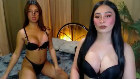 Snapshot of hotevatrans chatting on 11-20-25, 01:06 EVA online show from 11-20-25, 01:06