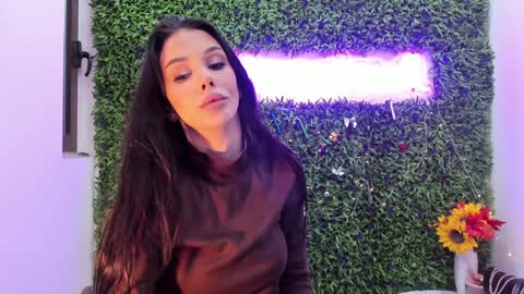 hotfallingdevil online show from 12-17-25, 05:46