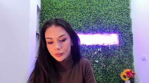 hotfallingdevil online show from 12-18-25, 05:35