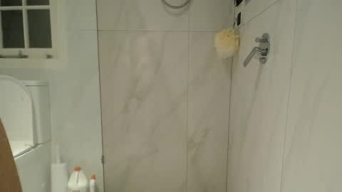 Snapshot of hotforit01 chatting on 02-16-25, 09:04 hotforit01 online show from 02-16-25, 09:04