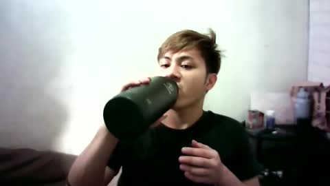 Snapshot of hotfucker_drei chatting on 11-10-25, 06:23 hotfucker_drei online show from 11-10-25, 06:23