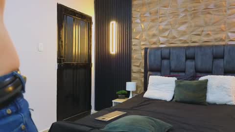 Snapshot of hotfuckers4uu chatting on 02-01-25, 07:23 felipe marcello online show from 02-01-25, 07:23