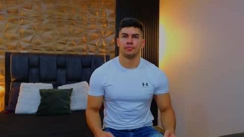 Snapshot of hotfuckers4uu chatting on 02-19-25, 04:22 felipe marcello online show from 02-19-25, 04:22