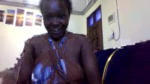 hotgirlchawowo25 online show from 05-05-26, 12:24