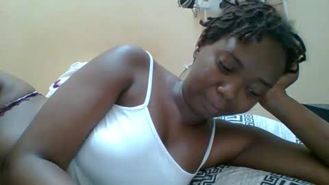 Queen online show from 02-25-26, 07:45