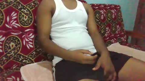 hotguyy001 online show from 01-18-26, 02:04