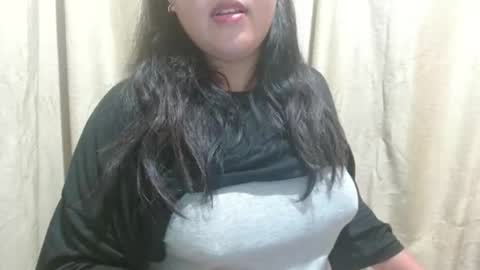 hotiemorenagurl18 online show from 09-11-25, 09:48
