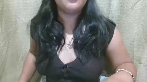 hotiemorenagurl18 online show from 09-19-25, 05:31