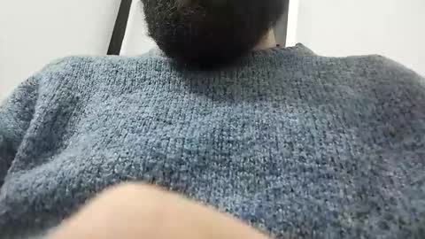 Snapshot of hotitalianboy218174 chatting on 12-17-25, 01:11 Italiaboy online show from 12-17-25, 01:11