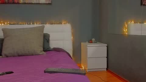 Jennyfer online show from 04-25-26, 01:41