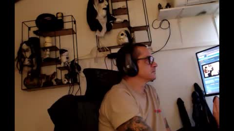 hotkinkytat online show from 01-19-26, 12:09