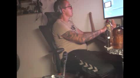 hotkinkytat online show from 04-01-26, 12:33