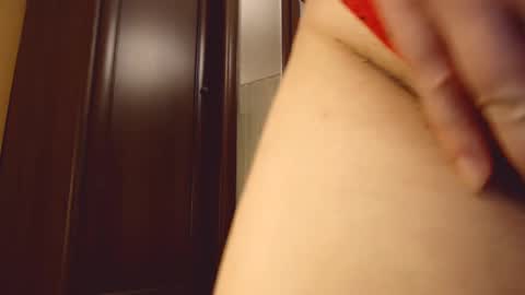 Angela online show from 12-18-24, 08:47