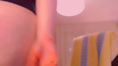 Angela online show from 11-05-25, 07:47