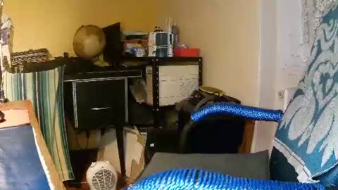 Snapshot of hotleopold chatting on 01-03-25, 11:33 hotleopold online show from 01-03-25, 11:33