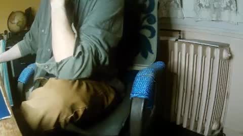 Snapshot of hotleopold chatting on 11-28-25, 10:56 hotleopold online show from 11-28-25, 10:56