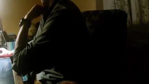 hotleopold online show from 12-21-25, 09:44