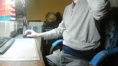 Snapshot of hotleopold chatting on 05-12-26, 09:56 hotleopold online show from 05-12-26, 09:56