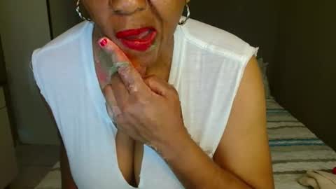 hotlilya online show from 07-14-26, 09:36