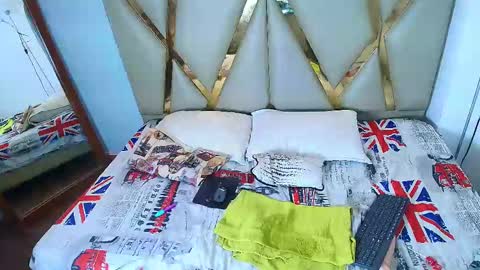 hotlittlechill online show from 01-22-25, 04:12