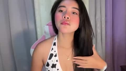 Snapshot of hotloveaxx chatting on 11-07-25, 02:55 Vea online show from 11-07-25, 02:55