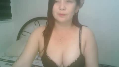 Snapshot of hotmamajen4u chatting on 09-26-25, 12:14 hotmamajen4u online show from 09-26-25, 12:14
