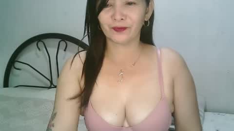 Snapshot of hotmamajen4u chatting on 11-16-25, 02:50 hotmamajen4u online show from 11-16-25, 02:50