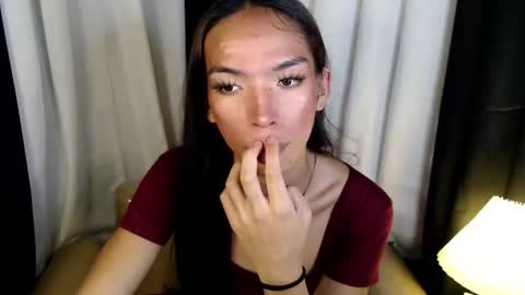 Snapshot of hotmichelle292006 chatting on 11-19-25, 06:57 HI its me youre lovely MICHAELA online show from 11-19-25, 06:57