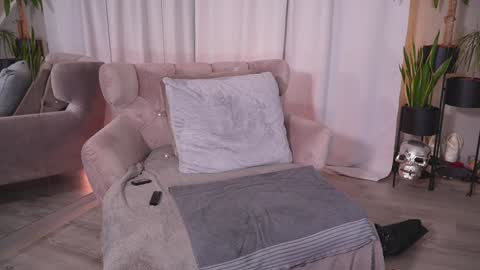 hotmilfbitch online show from 02-09-25, 03:00