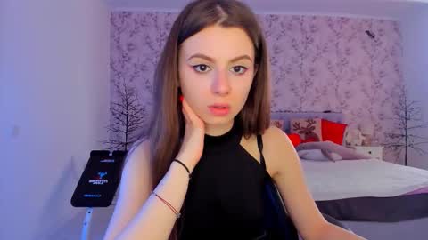 Snapshot of hotmolly_ chatting on 02-13-26, 11:06 hotmolly_ online show from 02-13-26, 11:06