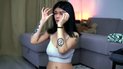 Snapshot of hotmollyx chatting on 06-29-26, 04:52 Molly online show from 06-29-26, 04:52