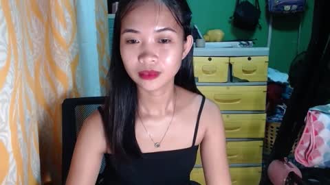 Snapshot of hotmom_gia chatting on 12-02-24, 07:47 hotmom_gia online show from 12-02-24, 07:47