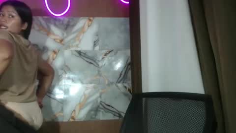 Snapshot of hotmorena_finger chatting on 05-15-26, 11:34 Analiza online show from 05-15-26, 11:34