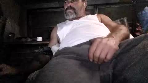 hotnriv13 online show from 06-11-26, 08:23