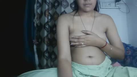 lola online show from 04-12-26, 02:55