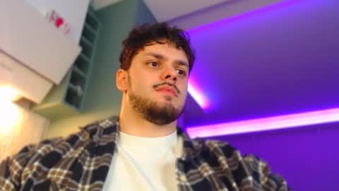 Snapshot of hotpolishsausage chatting on 09-25-25, 12:14 Jason online show from 09-25-25, 12:14