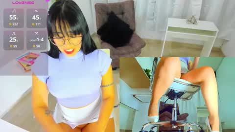 Snapshot of hotsecretary2 chatting on 10-28-25, 01:58 hotsecretary2 online show from 10-28-25, 01:58