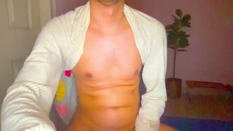 Snapshot of hotsexythighs chatting on 01-08-26, 03:42 Jack online show from 01-08-26, 03:42