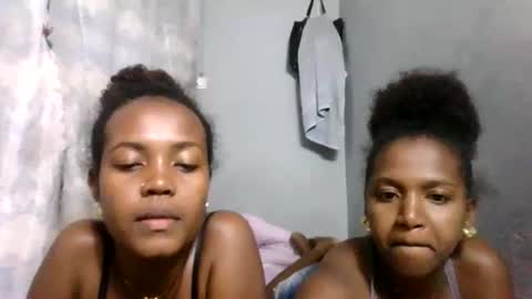 Snapshot of hotskinny98 chatting on 03-02-26, 06:26 hotskinny98 online show from 03-02-26, 06:26