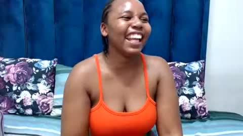 Snapshot of hotsmalltitsx chatting on 06-28-26, 06:14 hotsmalltitsx online show from 06-28-26, 06:14