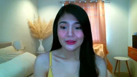 Snapshot of hotsweetangel00 chatting on 12-20-24, 03:47 Sweet Angel online show from 12-20-24, 03:47