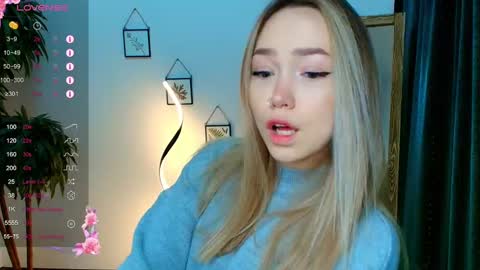 Snapshot of hottease_pvt chatting on 12-04-24, 08:12 hello Im Eva online show from 12-04-24, 08:12