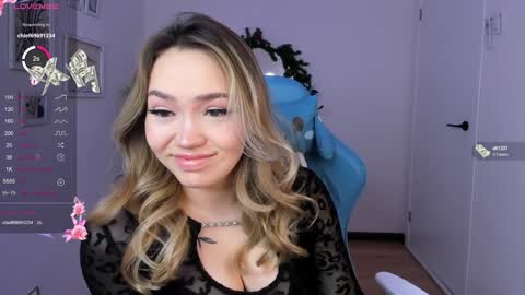 Snapshot of hottease_pvt chatting on 12-14-24, 11:18 hello Im Eva online show from 12-14-24, 11:18