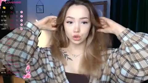 Snapshot of hottease_pvt chatting on 12-17-24, 02:23 hello Im Eva online show from 12-17-24, 02:23