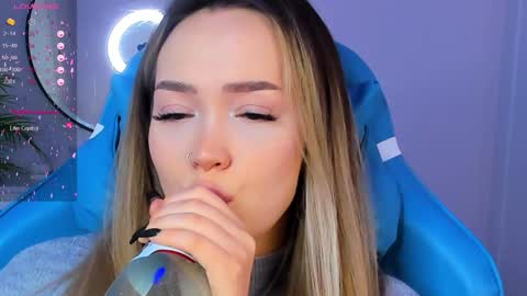 hello Im Eva online show from 01-05-25, 08:00