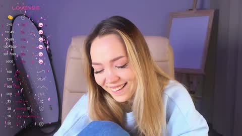 Snapshot of hottease_pvt chatting on 01-14-25, 05:30 hello Im Eva online show from 01-14-25, 05:30