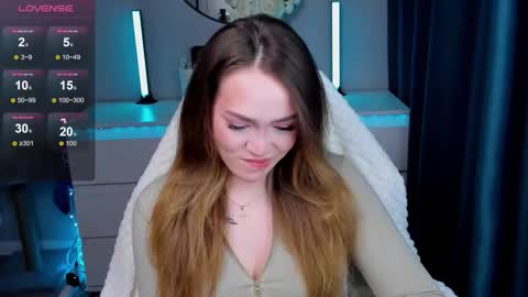 Snapshot of hottease_pvt chatting on 12-05-25, 02:03 hello Im Eva online show from 12-05-25, 02:03