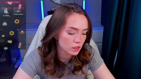 hello Im Eva online show from 04-11-26, 07:45