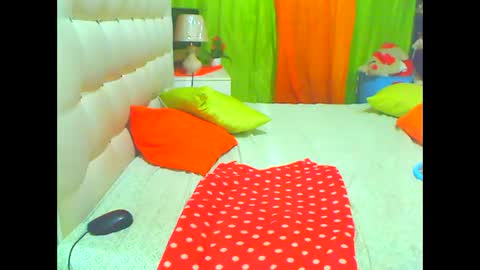 Snapshot of hottesa2019 chatting on 02-16-25, 11:59 THEONE online show from 02-16-25, 11:59