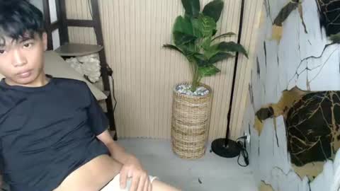 hottestloues online show from 06-13-26, 04:05